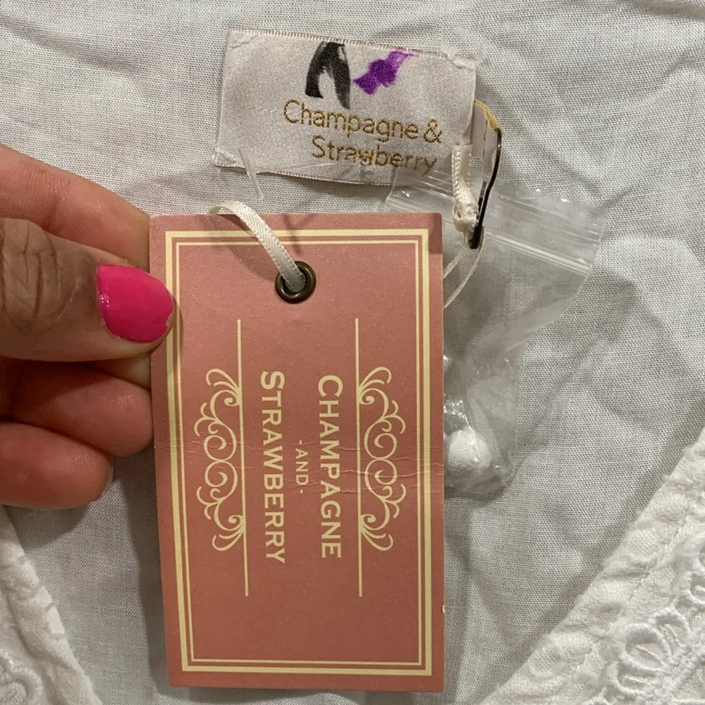 Champagne And Strawberry White dress - Picture 8 of 12